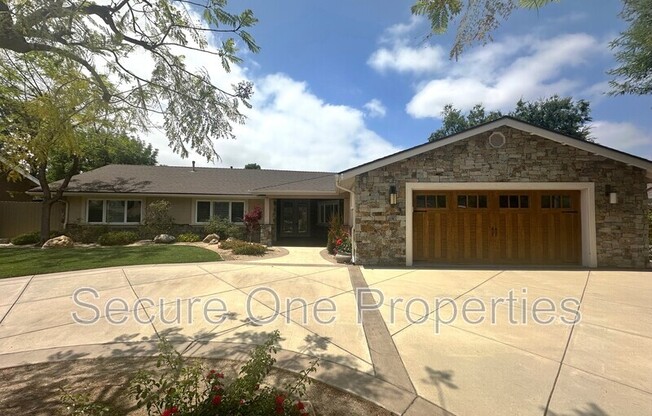 1695 BERKSHIRE DR