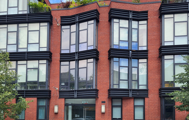 161 N 4th Street
