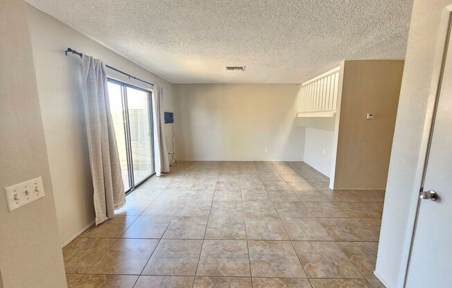 3 beds, 3 baths, 1,700 sqft, $1,675, Unit Unit 7