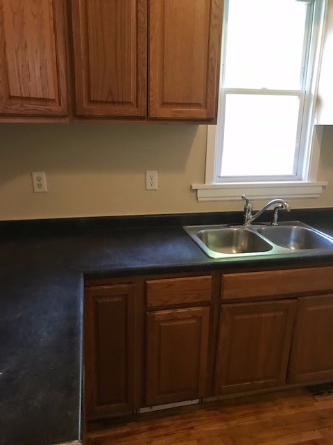 Beautiful 4 bedroom plus Den Home in Minneapolis!