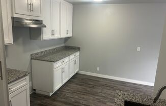 2 beds, 1 bath, 700 sqft, $975