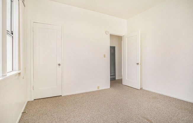 2 beds, 1 bath, $2,350, Unit 3115 Santa Clara Ave - LU