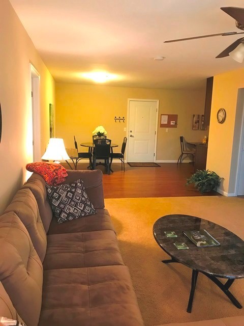 2 beds, 2 baths, 1,250 sqft, $1,066, Unit 119