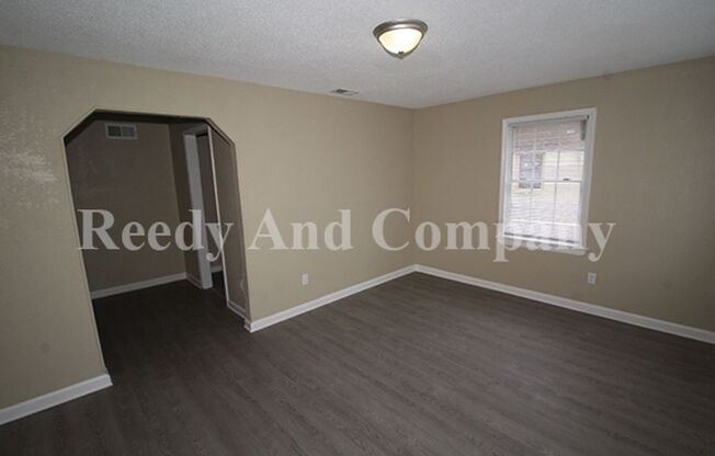 Introducing 93 Eastview Dr, a charming duplex located in Memphis, TN.