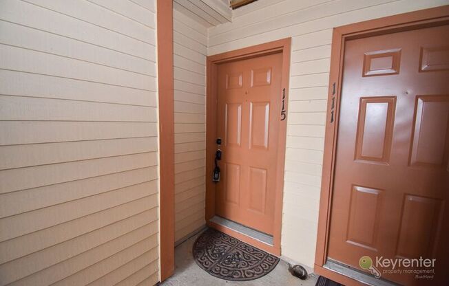 115 HICKORY CT