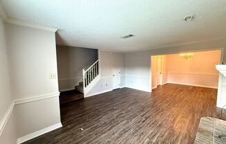 2 beds, 1.5 baths, $1,250, Unit # B