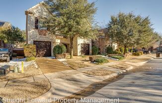 2712 Enid Dr