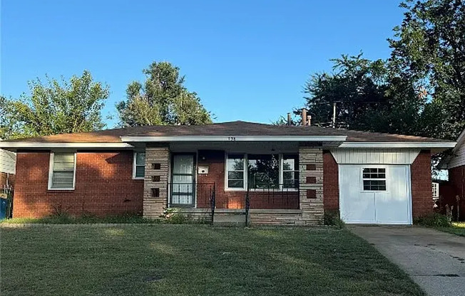 4 beds, 1 bath, $1,250