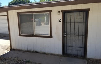 2 beds, 1 bath, 850 sqft, $1,300