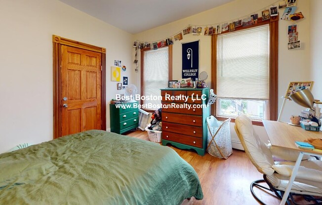 319 HURLEY ST