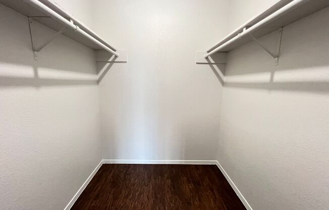 1 bed, 1 bath, 750 sqft, $1,135, Unit ABB-1-302