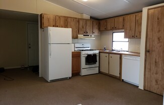 3 beds, 2 baths, $1,600