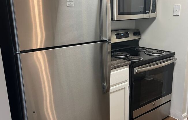 1 bed, 1 bath, 858 sqft, $1,550, Unit 515