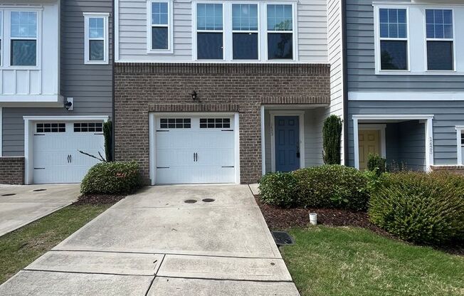 Charming 3 Bedroom Home Located In Apex NC!!!