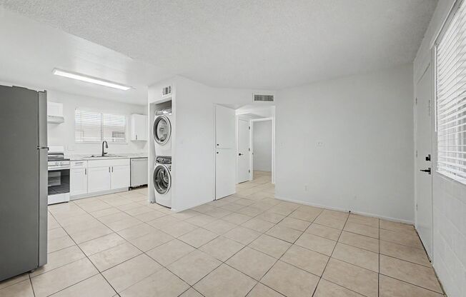 9514 N. 8th St