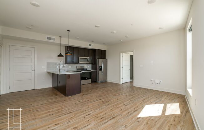 2 beds, 2 baths, $1,750, Unit 1050 N 4th St. Apt. 201