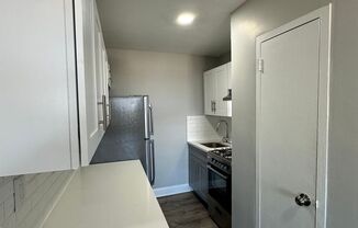 Studio, 1 bath, 650 sqft, $1,525, Unit Apt 8F