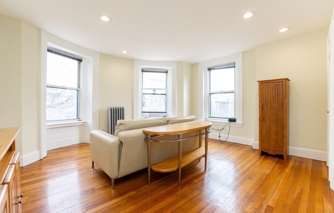 41 Worcester Sq Apt 6