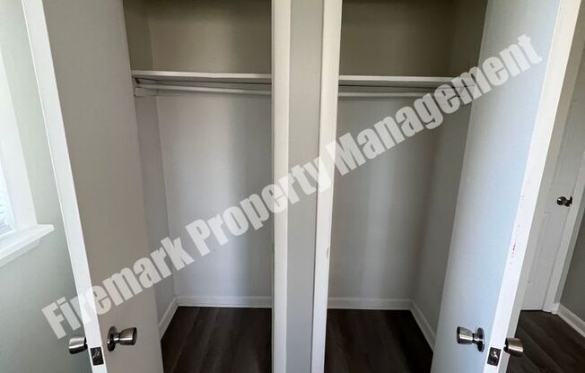 2 beds, 1 bath, $1,299, Unit 7