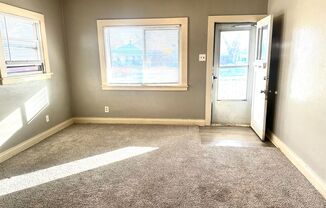 2 beds, 1 bath, 715 sqft, $1,425