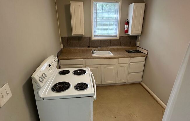 1 bed, 1 bath, 450 sqft, $530, Unit A *