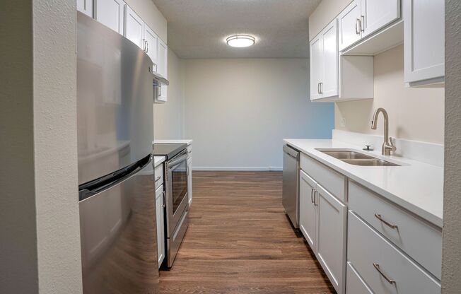 2 beds, 1 bath, 1,015 sqft, $1,650, Unit 191