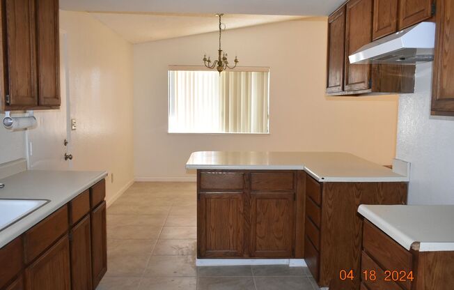 Spacious 3-Bedroom, 2-Bath Home with Bonus Room – Perfect for Families!