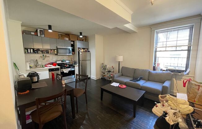 3 beds, 2 baths, 736 sqft, $2,995, Unit 51