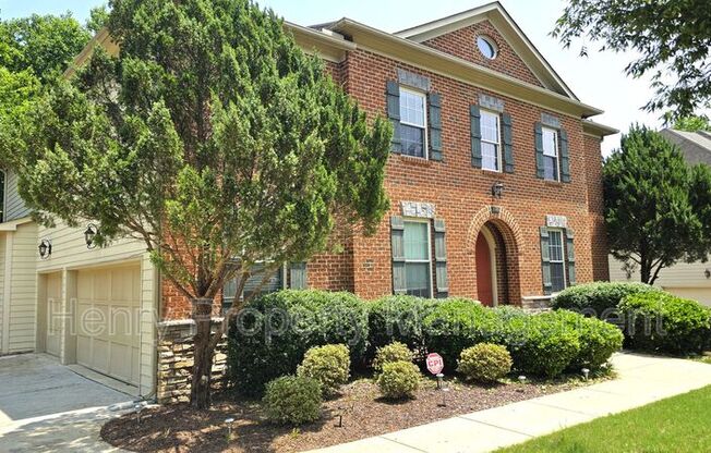 121 HARVESTWOOD DR