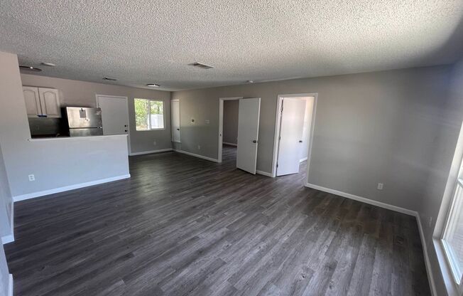 Spacious 5-Bedroom Home in a Great Neighborhood!