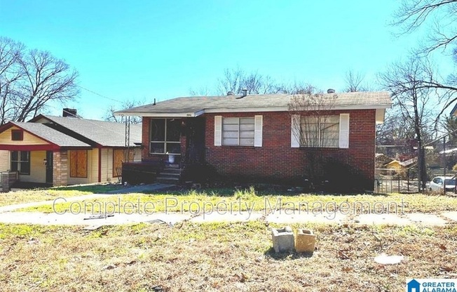2737 24 ST W