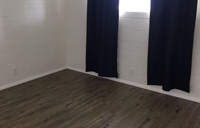 Renovated 2 bedroom! Great Location!