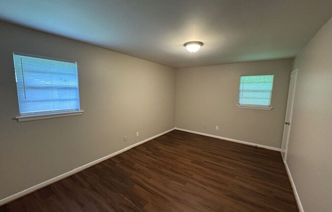 $0 SECURITY DEPOSIT, $50 Visa Gift Card & $10 Application thru 5/31/25!!! RENT ME TODAY!!!