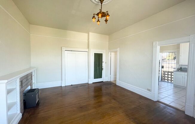 3240 Briggs Ave Unit C - 30% Rental Fee