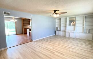 2 beds, 1 bath, $900