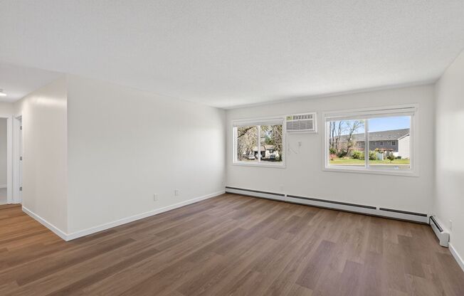 2 beds, 1 bath, 864 sqft, $1,495, Unit 203 - 2400