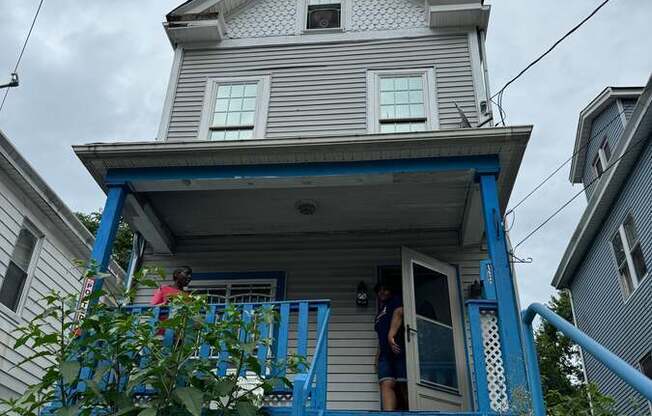 1628 GILSEY AVE