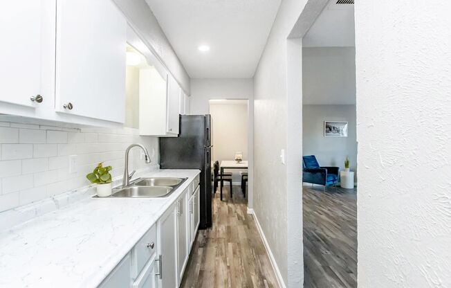 1 bed, 1 bath, 651 sqft, $1,255