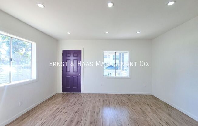 200 N ACACIA
