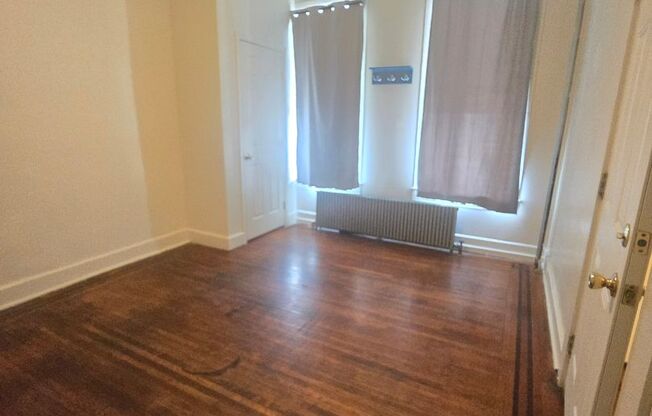 Student Housing -- 6 Bedroom Townhome by York College