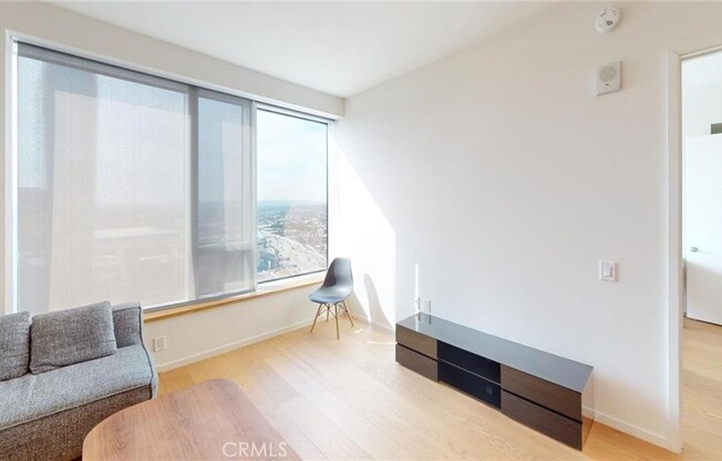 1 bed, 2 baths, 780 sqft, $3,300, Unit 2501