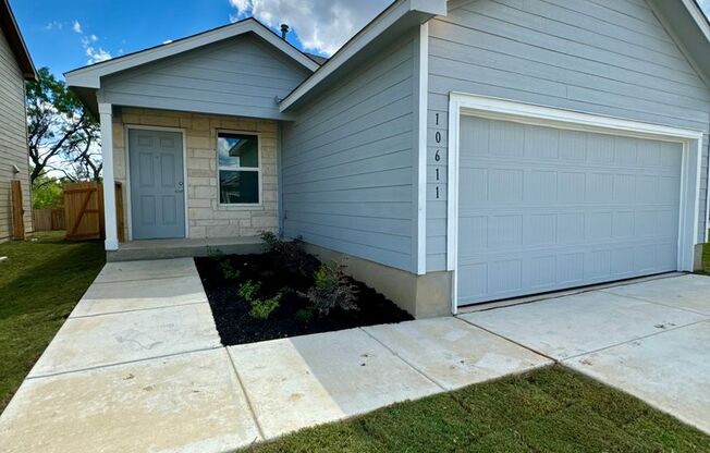 VIDA SUBDIVISION / San Antonio A&M steps away- spacious 4-bedroom, 2-bathroom house