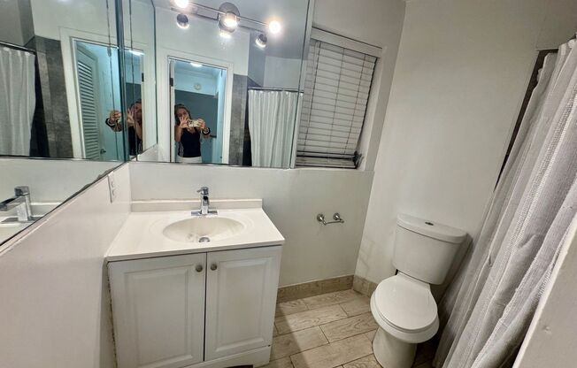 1601 NE 185th St Apt 202