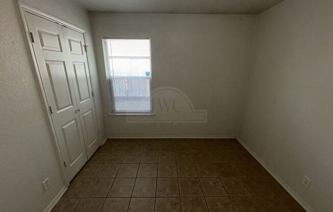 3 beds, 2 baths, $1,295, Unit 207 Dale Earnhardt Unit A