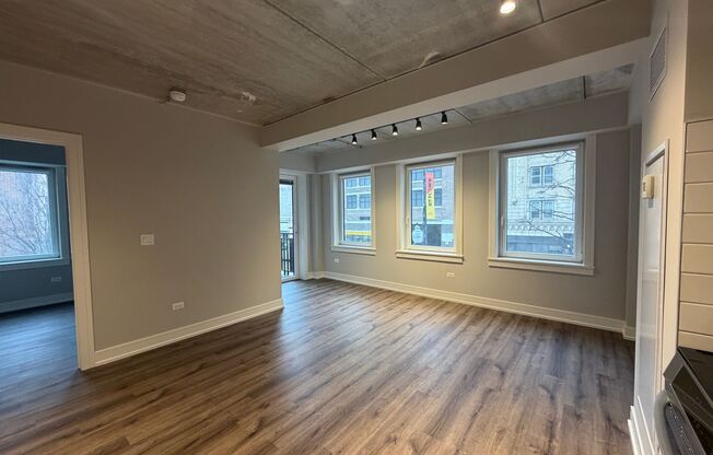 2 beds, 2 baths, 908 sqft, $3,550, Unit 952-205