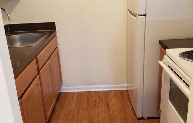 401 - KENMORE OR LESS LLC