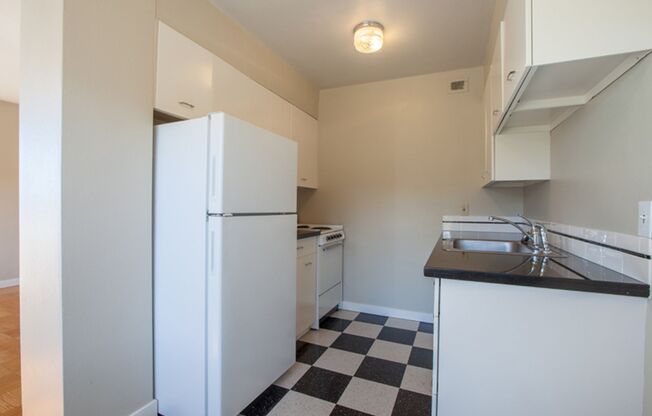 1 bed, 1 bath, 550 sqft, $1,600, Unit 506