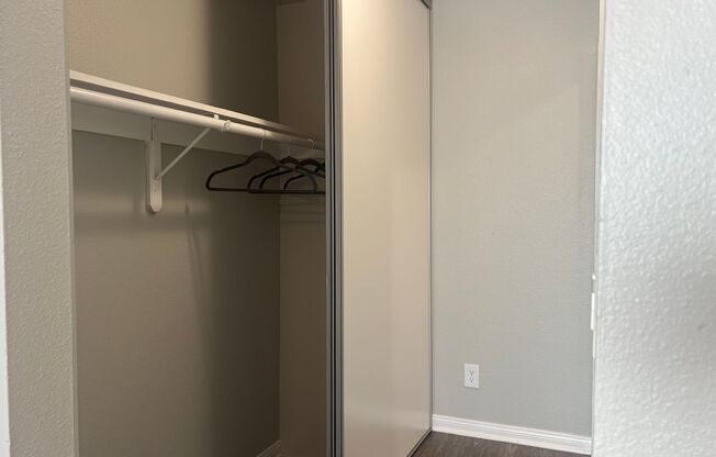 2 beds, 2 baths, 950 sqft, $2,920, Unit 1641B