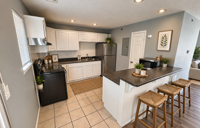 2 beds, 2 baths, 955 sqft, $1,195, Unit 804-212 C