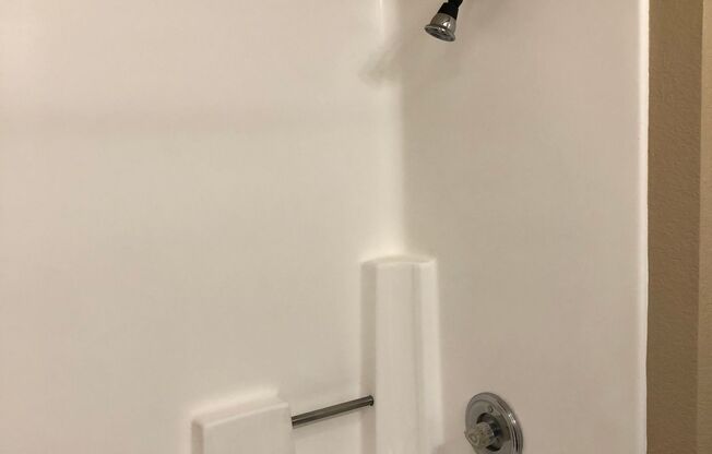 2 beds, 2 baths, 900 sqft, $2,800, Unit 416